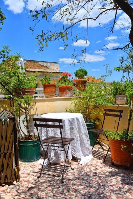 At The Foot Of Acropolis. Villa Athena Bagian luar foto